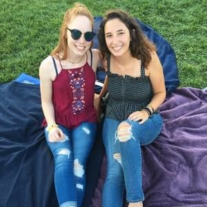 Meet your Posher, Lily